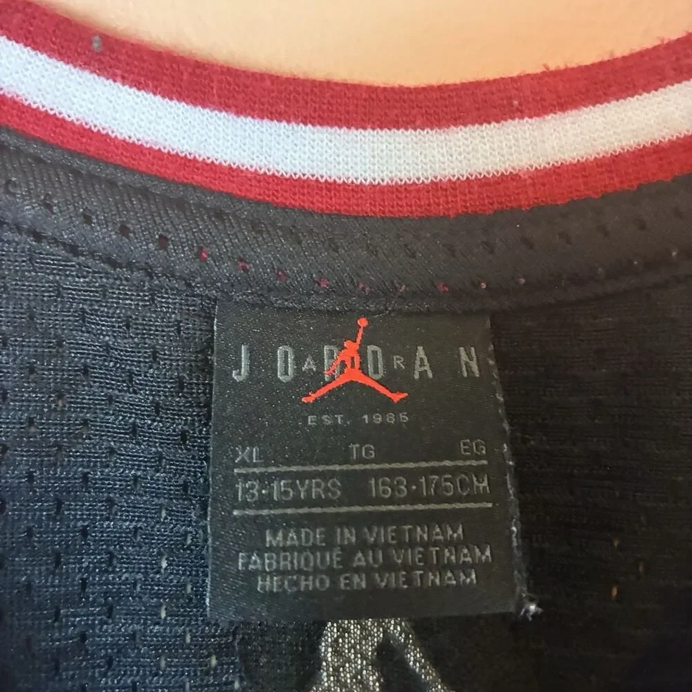 Jordan Brand Michael Jordan 23 Chicago Bulls Jersey Youth XL Age 13-15